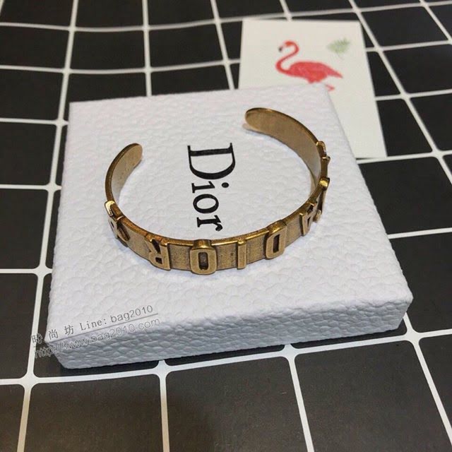 Dior飾品 迪奧經典熱銷款JADIOR天然綠松石銀色開口手鐲  zgd1232